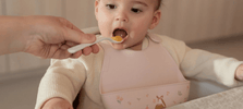 Maak eten leuker met de juiste slabbetjes - Babywinkel