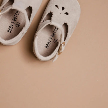 Baby Dutch Baby Schoentjes Evi Sand Suede koop je bij Babywinkel