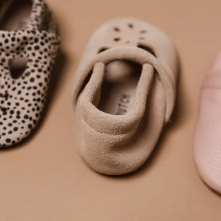 Baby Dutch Baby Schoentjes Juna Beige Suede koop je bij Babywinkel