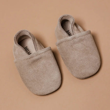 Baby Dutch Baby Schoentjes Lio Sand Suede koop je bij Babywinkel
