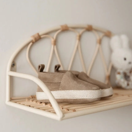 Baby Dutch Baby Schoentjes Lou Sand Suede koop je bij Babywinkel