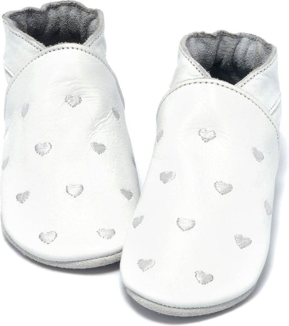 Baby Dutch Babyschoentjes Wit Hartjes koop je bij Babywinkel