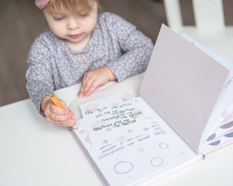 JeP Kids Baby Boekje Kastanje koop je bij Babywinkel
