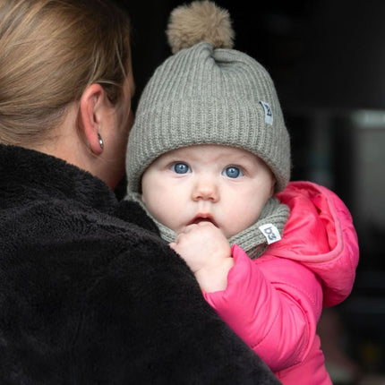 Baby's Only Babymutsje met Pompon Cool Urban Green 3 - 36Mnd koop je bij Babywinkel