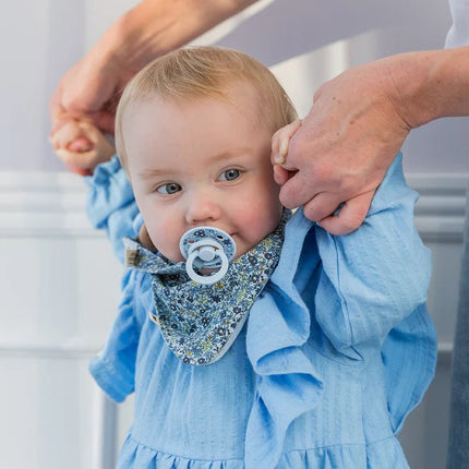 BIBS Slabbetje Bandana Liberty Eloise Ivory koop je bij Babywinkel