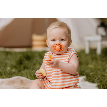 BIBS Speen Maat 1 Latex Supreme Papaya koop je bij Babywinkel