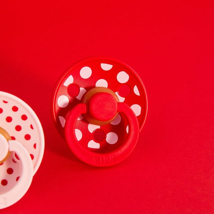 BIBS Spenen Maat 2 Studio Colour Polka Latex Blossom/Candy Apple 2st koop je bij Babywinkel