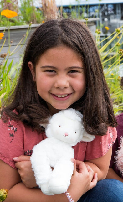 Bunnies By The Bay Knuffel Kiddo Het Lammetje 33cm koop je bij Babywinkel