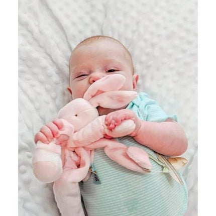 Bunnies By The Bay Knuffeldoekje Konijn Roze 25cm koop je bij Babywinkel
