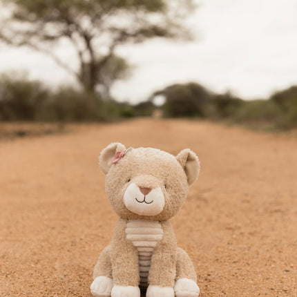 <tc>Little Dutch</tc> Krammebamse – Løvinde Safari 17 cm
