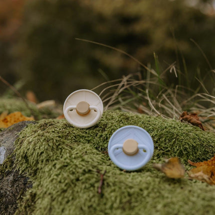 Frigg Speen Maat 1 Little Viking Powder Blue/Cream Silicone 2St koop je bij Babywinkel