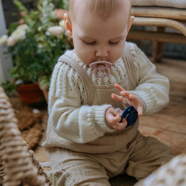 Frigg Speen Maat 1 Rope Tw. Mauve/Soft Lilac Silicone 2 - Pack koop je bij Babywinkel