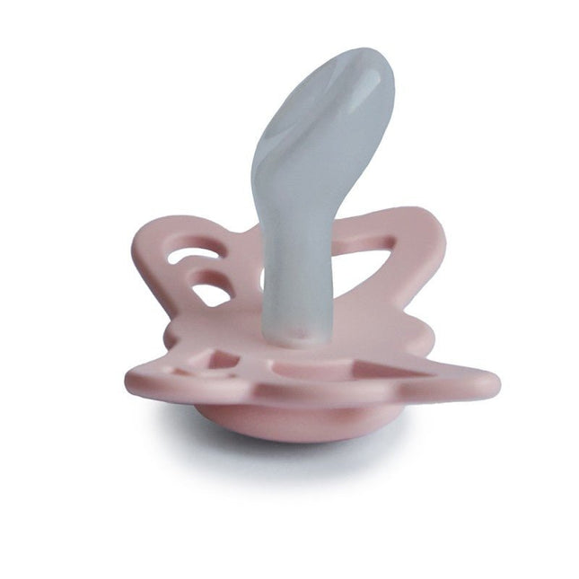 Frigg Speen Maat 2 Butterfly Anatomical Blush Silicone koop je bij Babywinkel
