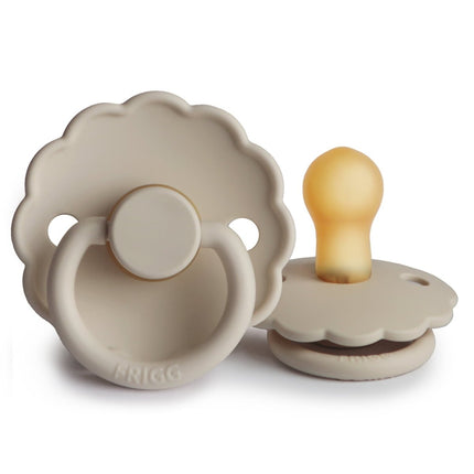 Frigg Speen Maat 2 Daisy Sandstone Latex koop je bij Babywinkel