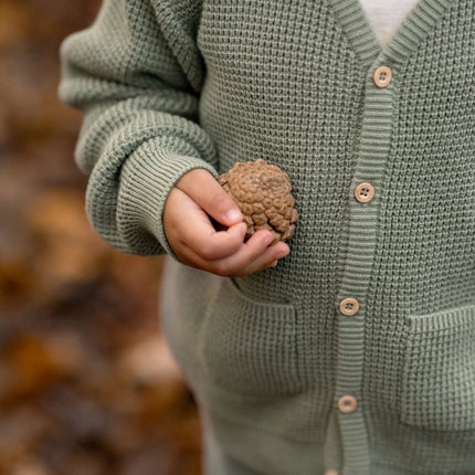Little Dutch Baby Vestje Gebreid Forest Green koop je bij Babywinkel
