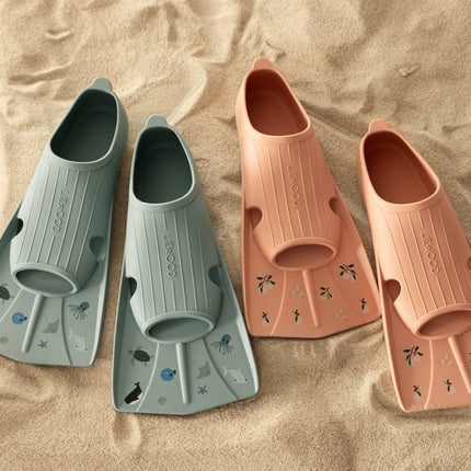 Gustav Printed Flippers Peach Tuscany Rose koop je bij Babywinkel