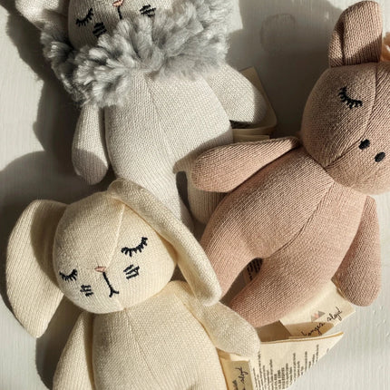 Konges Sløjd Mini Knuffel Gebroken Wit 16cm koop je bij Babywinkel