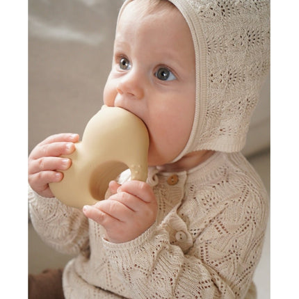 Konges Slojd Bijtring Borsten Creamy White 10cm koop je bij Babywinkel