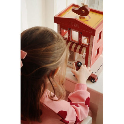 Konges Slojd Houten Speelgoed Brandweerkarzerne koop je bij Babywinkel