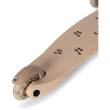 Konges Slojd Kinderstep Cherry koop je bij Babywinkel