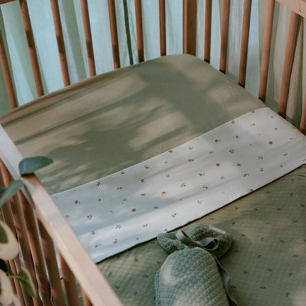 Little Dutch Ledikantdeken Pure Sage Leaves koop je bij Babywinkel