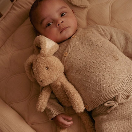 Little Dutch Baby Vestje Overslag Soft Beige Melee koop je bij Babywinkel