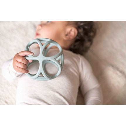 Little Dutch Bijtring Bal Blue koop je bij Babywinkel