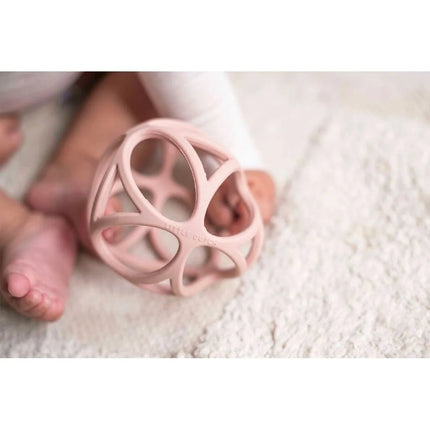 Little Dutch Bijtring Bal Pink koop je bij Babywinkel
