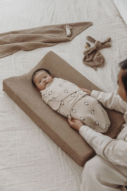 Meyco Baby Uni Aankleedkussenhoes Badstof Taupe 50X70Cm koop je bij Babywinkel