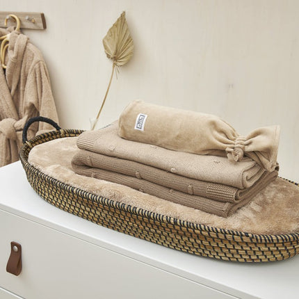 Meyco Ledikantdeken Mini Knots Sand koop je bij Babywinkel