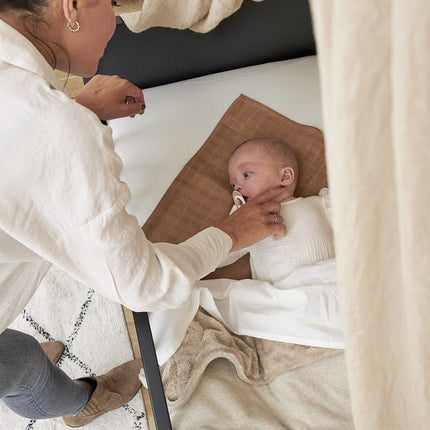 Meyco Ledikantdeken Teddy Knit Basic Sand Melange koop je bij Babywinkel