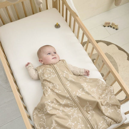 Meyco Slaapzak Baby Branches Heupdysplasie Sand koop je bij Babywinkel