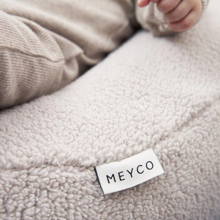 Meyco Voedingskussen Hoes Greige koop je bij Babywinkel