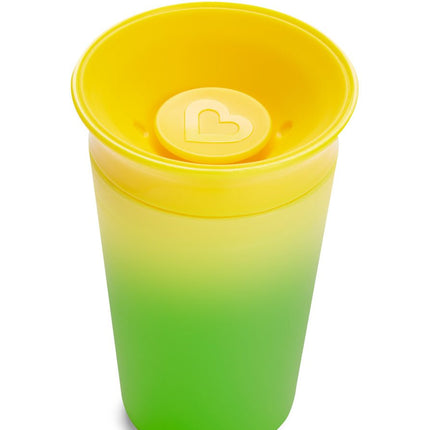 Munchkin Oefenbeker Changing Color Cup Yellow koop je bij Babywinkel