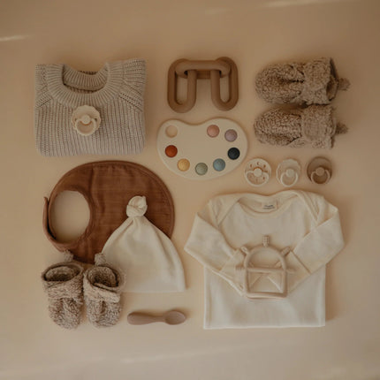 Mushie Baby Schoentjes Oatmeal koop je bij Babywinkel