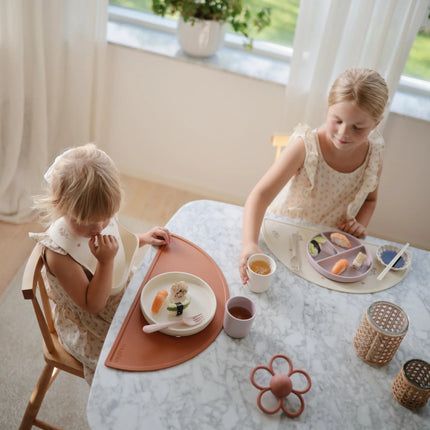 Mushie Babybord Daffodil koop je bij Babywinkel