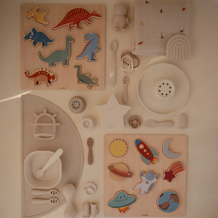 Mushie Babybord Ivory koop je bij Babywinkel