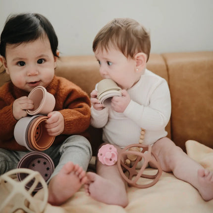 Mushie Bijtring Bal Woodchuck koop je bij Babywinkel