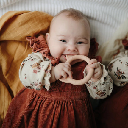 Mushie Bijtring Kat Blush koop je bij Babywinkel