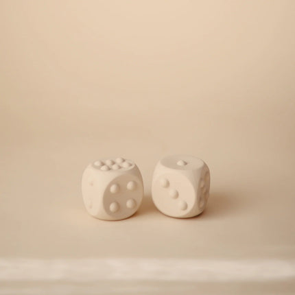Mushie Educatief Speelgoed Dobbelstenen Blush/Shifting Sands 2st koop je bij Babywinkel