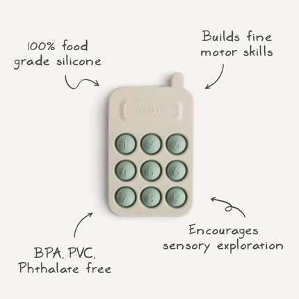 Mushie Educatief Speelgoed Druk Telefoon Cambridge Blue koop je bij Babywinkel