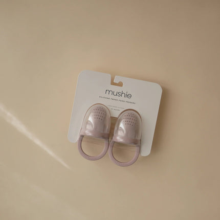 Mushie Fopspeen Fresh Food Feeder Soft Lilac Silicone 2St koop je bij Babywinkel