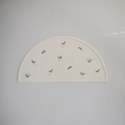 Mushie Giftbox Kinderservies Set Rond Smoke koop je bij Babywinkel