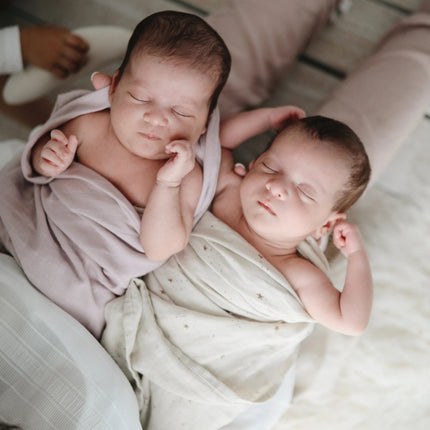 Mushie Hydrofiele Doek Soft Mauve 120cm koop je bij Babywinkel