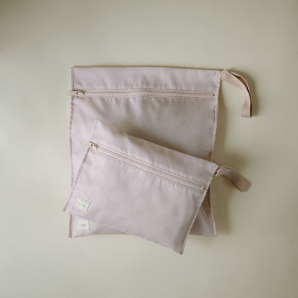 Mushie Opbergzak Waterproef Blush 2St koop je bij Babywinkel