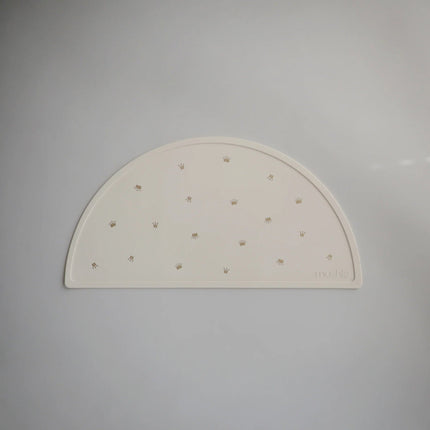 Mushie Placemat Crowns koop je bij Babywinkel