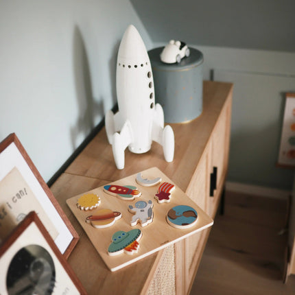 Mushie Puzzel Wooden Space koop je bij Babywinkel