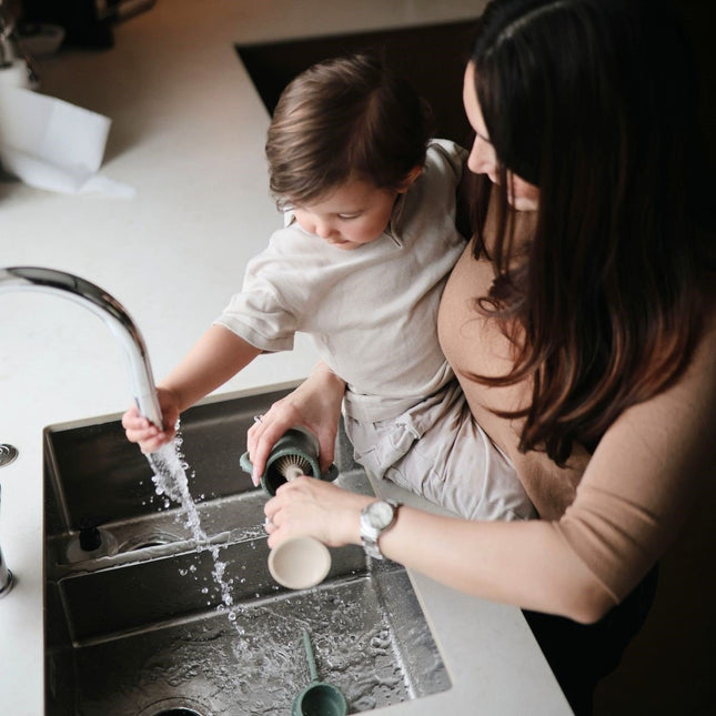 Mushie Flessenborstel Silicone Shifting Sand koop je bij Babywinkel