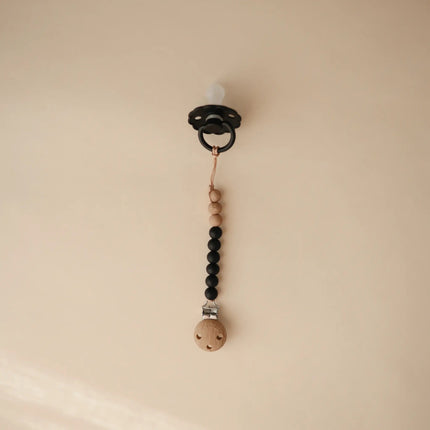Mushie Speenkoord Eva Black koop je bij Babywinkel