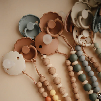 Mushie Speenkoord Luna Dried Thyme koop je bij Babywinkel